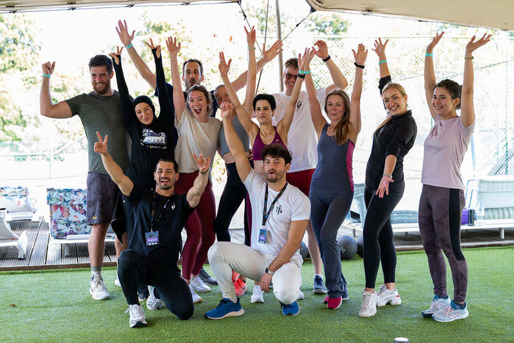 AKVMOVE Royal 6